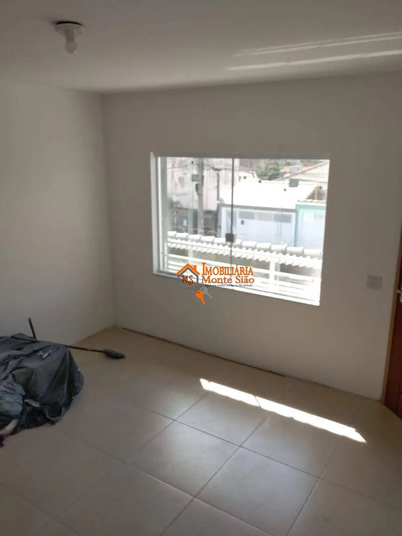 Imagem .?? Sobrado Novo com 263m², 3 Dormitórios, 5 Vagas e Excelente Localização Próximo à Av. Emílio Ribas