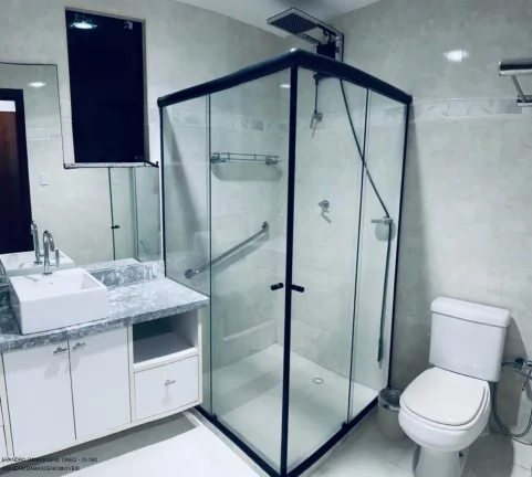 Imagem Casa de alto padrão em condomínio para locação em Catu de Abrantes, Camaçari-BA: 5 quartos, 5 suítes, 3 salas, 1 banheiro, 4 vagas, 500m².