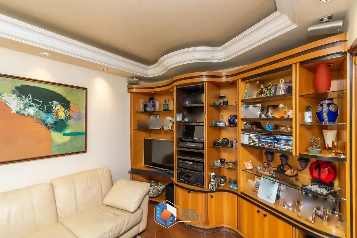Imagem APTO COM 213m² | 3 SUÍTES | SALA 3 AMBIENTES | 20º ANDAR | VISTA PERMANENTE | 4 VGS | EXCELENTE LOCALIZAÇÃO- VILA SUZANA - SP