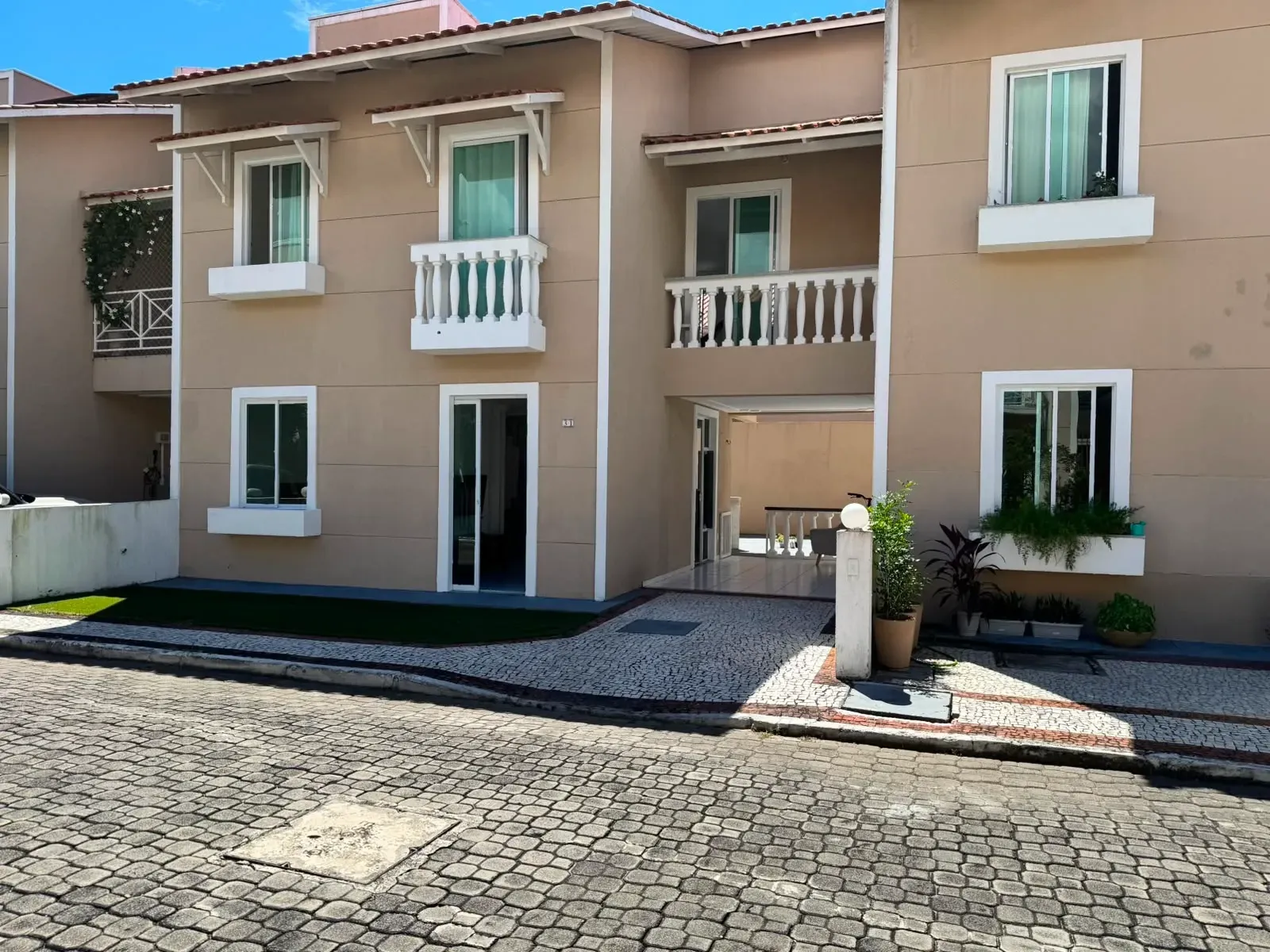Imagem Casa de Condomínio com 3 Quartos à Venda, 102 m² em Cidade 2000 - Fortaleza