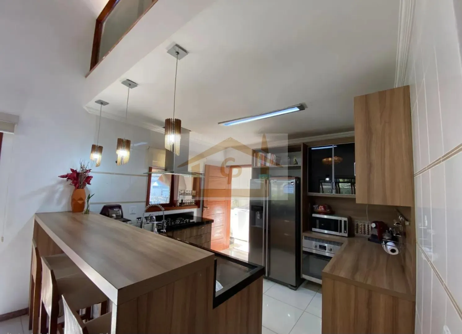 Imagem Sua nova casa te espera no condomínio dos sonhos! 3 suítes, 4 vagas