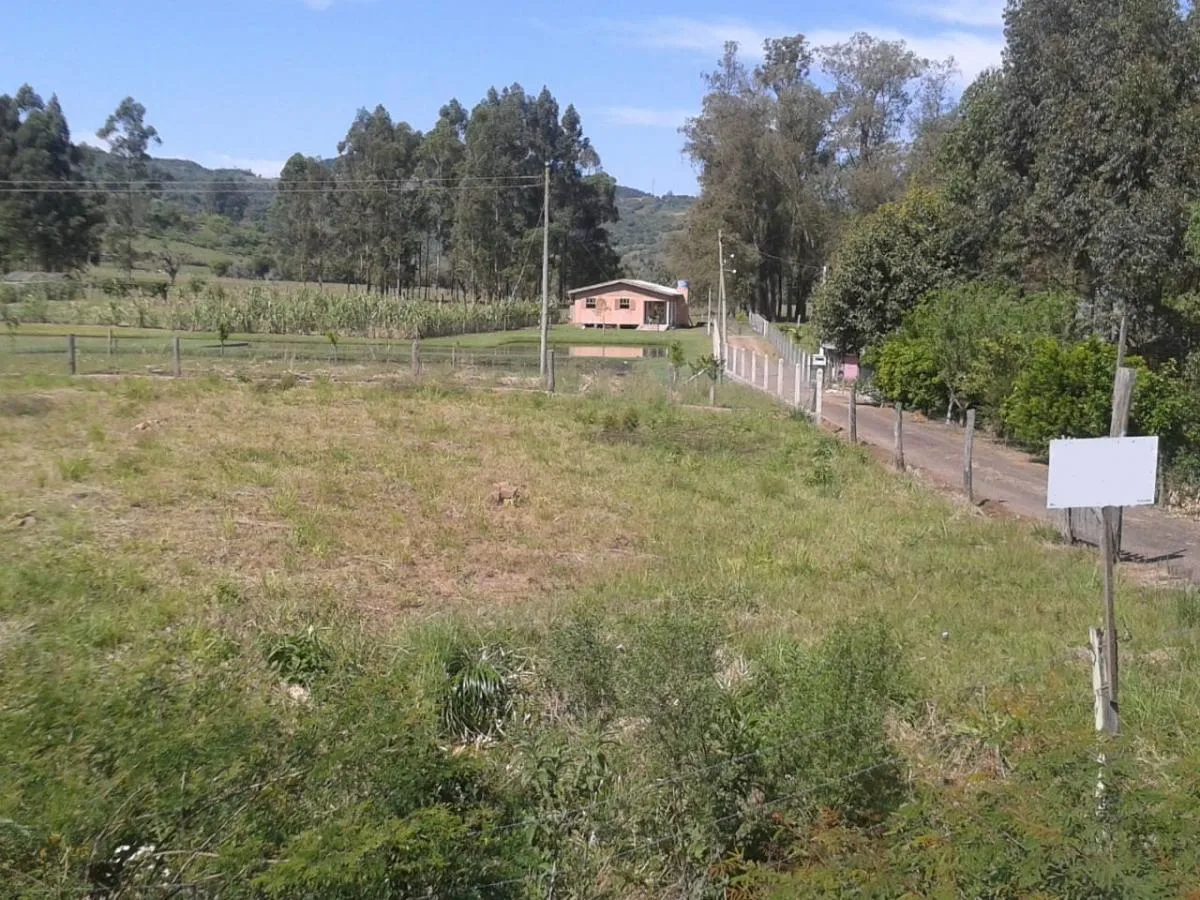 Imagem Terreno para Venda em Santo Antônio da Patrulha / RS no bairro Pinheirinhos