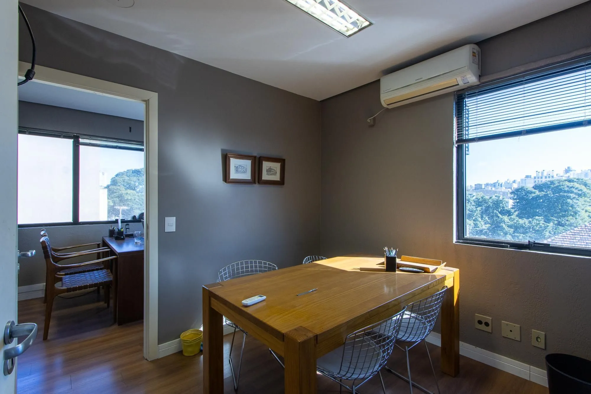 Imagem Sala Comercial Duplex à Venda no Bairro Petrópolis - Edifício João Abbott