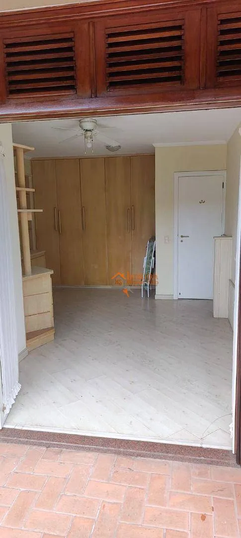 Imagem Sobrado com 4 dormitórios à venda, 500 m² por R$ 2.500.000,00 - Arujazinho II - Arujá/SP