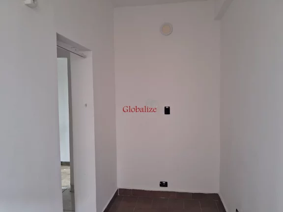 Imagem Casa sobreposta térrea em Santos no bairro do Gonzaga com características para ser comércio para locação por R$ 7.000,00 ou venda por R$ 1.175.000,00