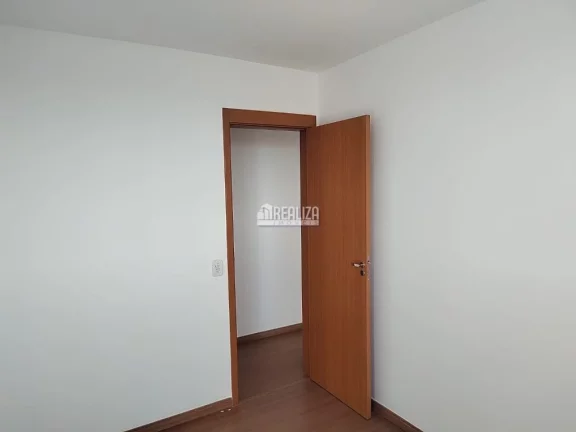 Imagem Apartamento com 2 Dormitórios no Condomínio Park Primavera, no bairro Conjunto Manoel Mendes - Uberaba