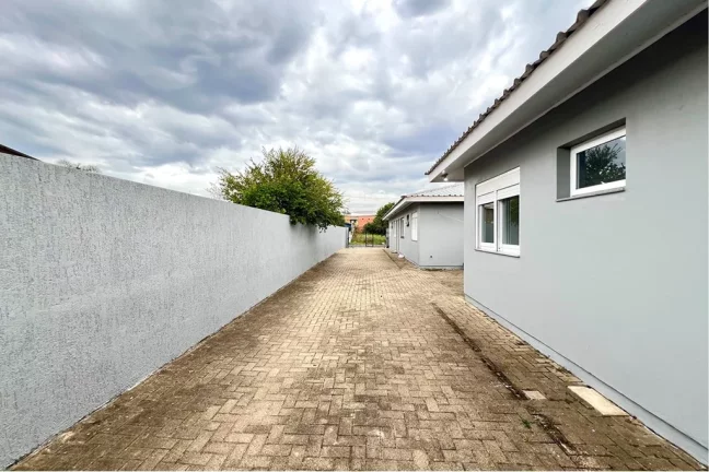 Imagem Casa para venda no bairro Niterói em Canoas
