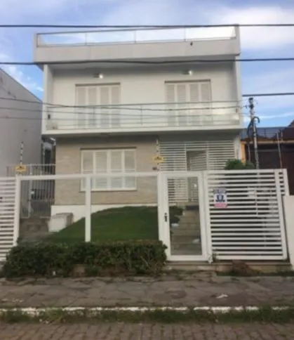Imagem Casa para Venda - 100m², 4 dormitórios, sendo 1 suites, 3 vagas - Medianeira