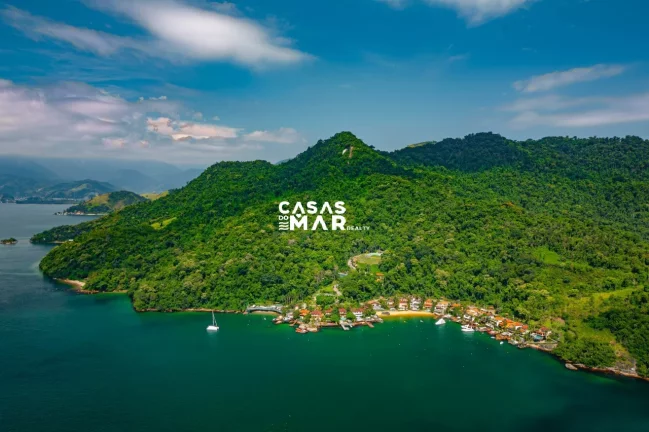 Imagem Casa Luxuosa Frente Mar em Tanguá, Angra dos Reis-RJ: 6 suítes, praia particular e deck para embarcações.