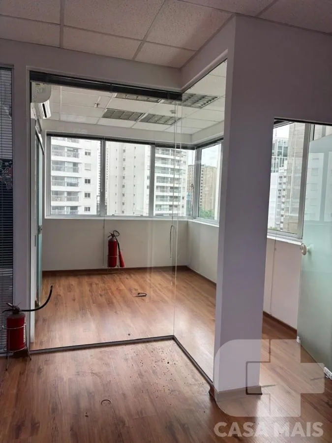 Imagem Sala Comercial para Locação em São Paulo / SP no bairro Cerqueira César