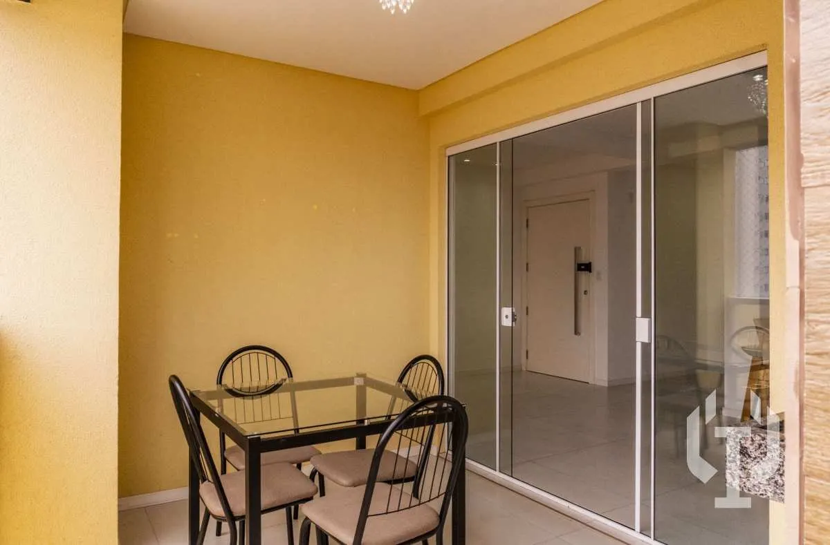 Imagem Apartamento mobiliado de 3 suítes em Meia Praia