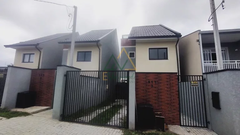 Imagem Sobrado em Condomínio à venda no Xaxim Curitiba PR