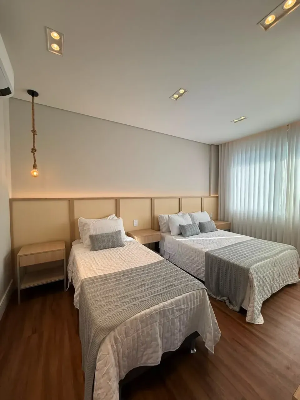 Imagem Sobrado com 4 Quartos à Venda, 290 m² em Capão novo  - Capão da canoa 
