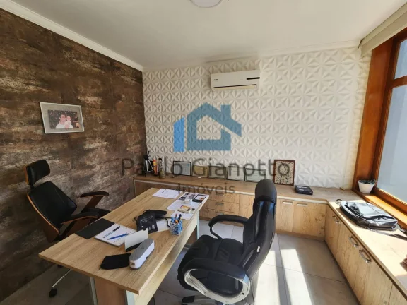 Imagem Casa Exclusiva em Cond na Granja Viana – Privacidade e Sofisticação!