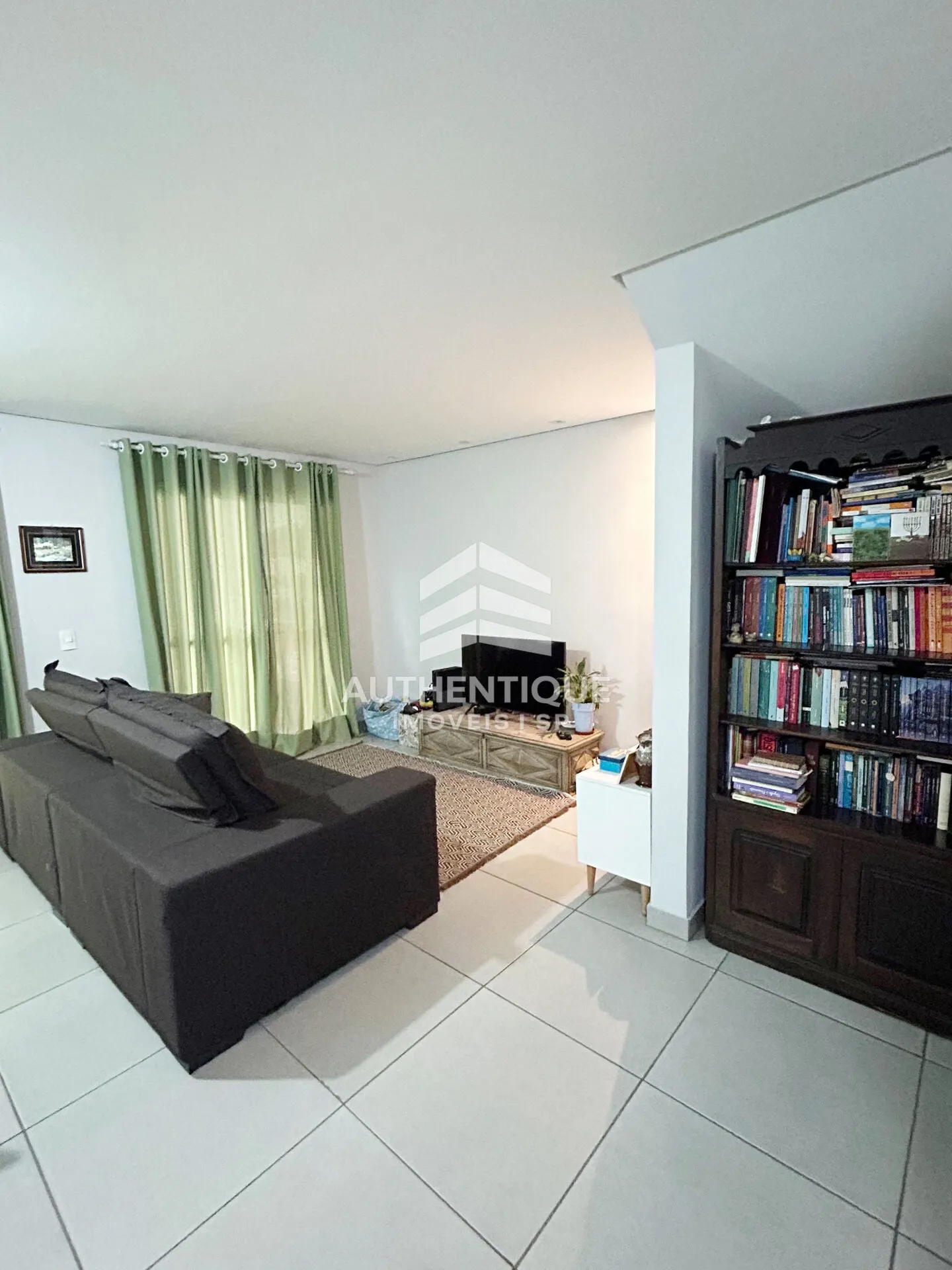 Imagem Casa Sobrado em Granja Viana à Venda, Cotia/SP
