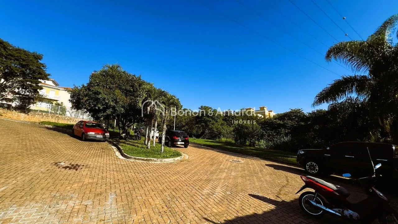 Imagem Casa em condomínio com 3 suítes, sala dois ambientes, 5 banheiros e 2 vagas na garagem - Unidade 2
