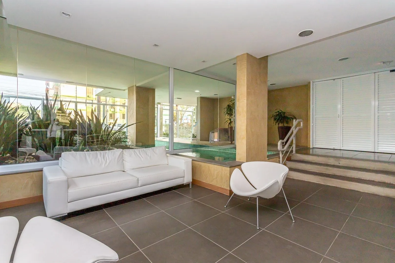 Imagem Apartamento com 2 dormitórios, sendo 1 suíte, e sala ampla com ambientes integrados - Condomínio Residencial Sucre