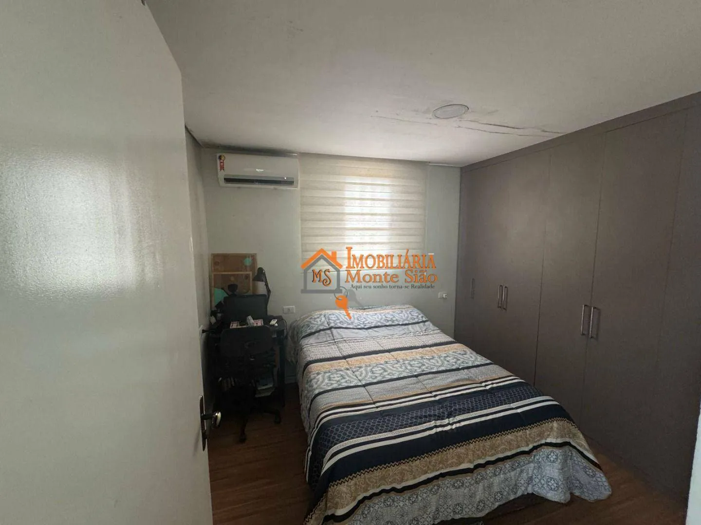 Imagem Casa com 3 dormitórios à venda, 200 m² por R$ 650.000,00 - Parque São Miguel - Guarulhos/SP