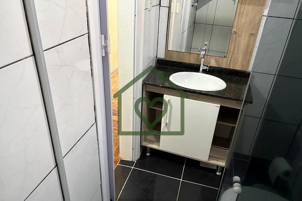 Imagem Excelente apartamento de dois dormitórios com 59m², localizado no segundo andar, ideal para famíl...