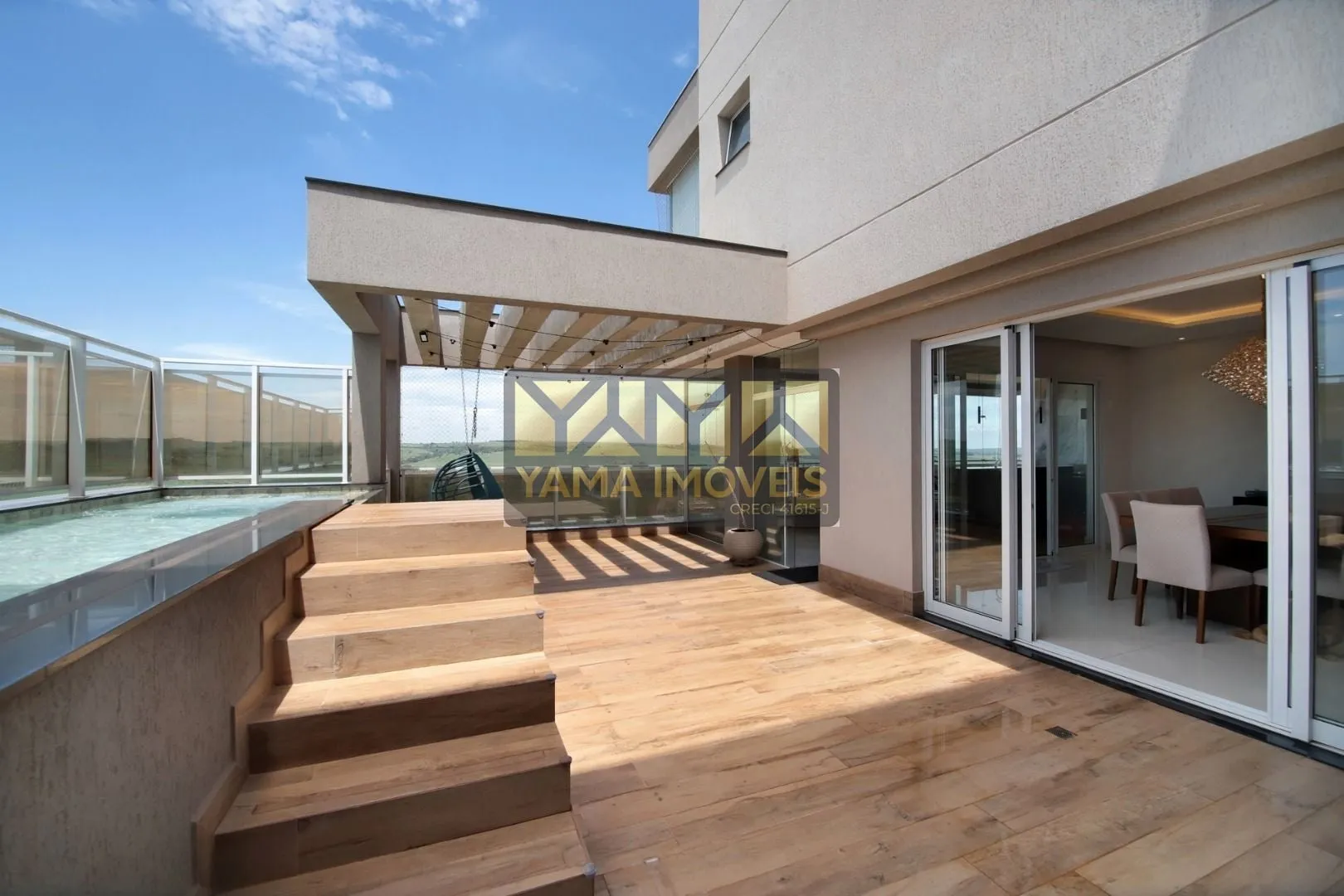 Imagem Edifício Mirante do Ipê - Liberdade de casa com segurança de apartamento, conheça essa jovem cobertura de 3 anos