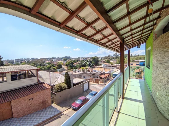 Imagem Casa com 3 dormitórios à venda, 300 m², Juscelino Kubitschek - Igarapé/MG