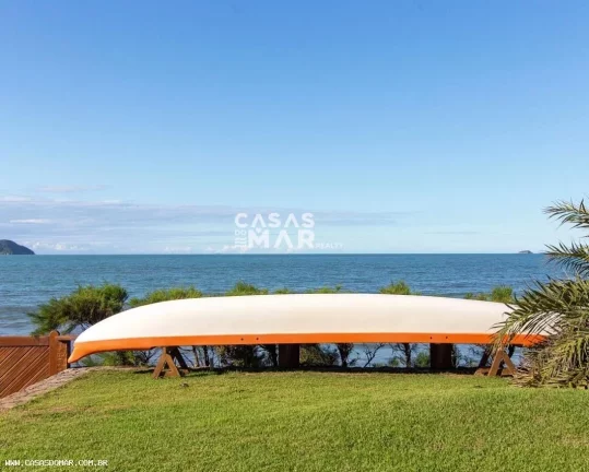 Imagem Casa Frente Mar para Temporada em Armação dos Búzios / RJ no bairro Rasa