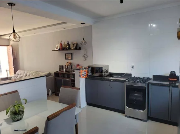 Imagem Sobrado com 2 suítes à venda, 100 m² por R$ 530.000 - Praia das Palmeiras - Caraguatatuba/SP
