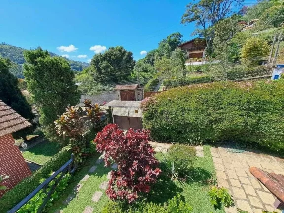 Imagem Casa para Venda em Teresópolis, Golfe, 4 dormitórios, 1 suíte, 3 banheiros, 2 vagas