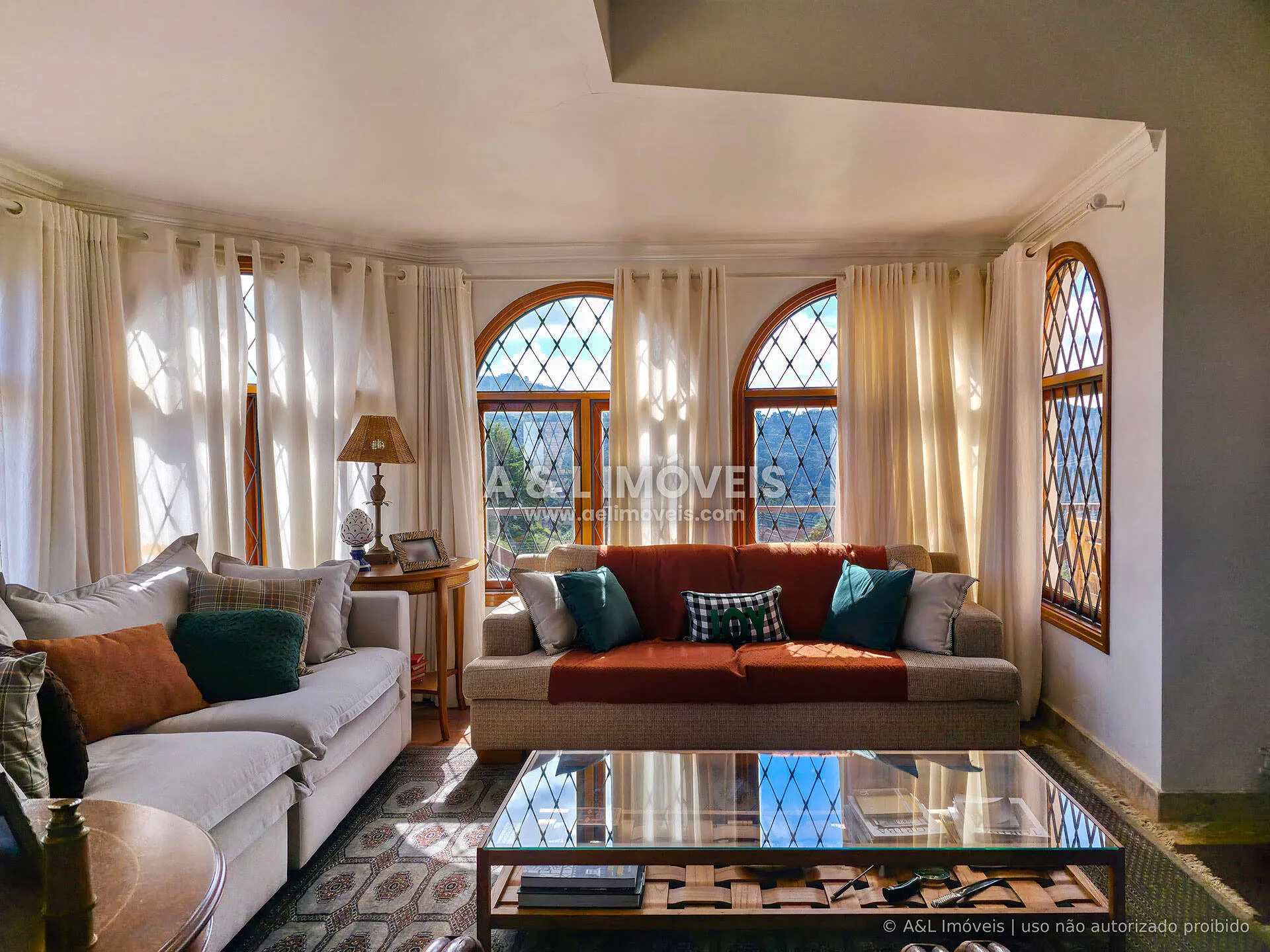 Imagem Casa no Saint Patrick em Campos do Jordão | 4 suítes, 348,50 m²