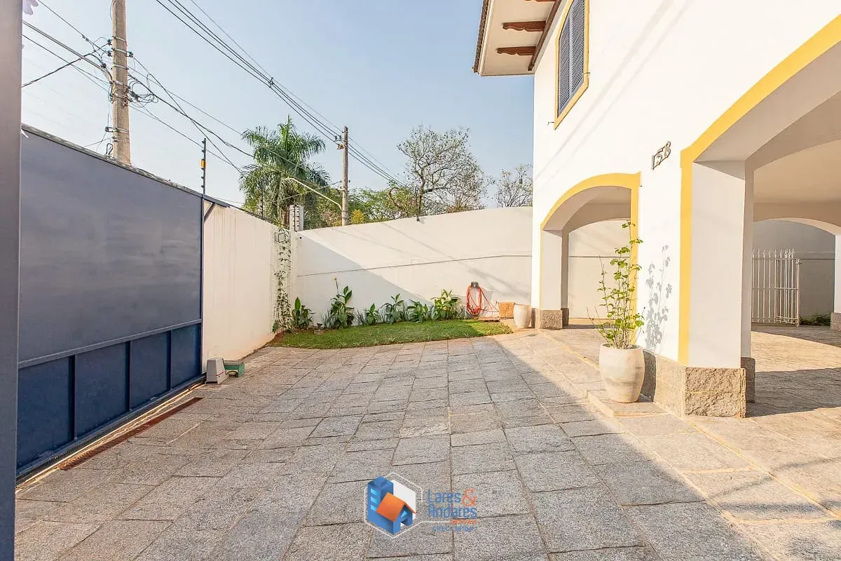 Imagem Casa para venda em Chácara Monte Alegre com 4 quartos, sendo 1 suíte, 450m²