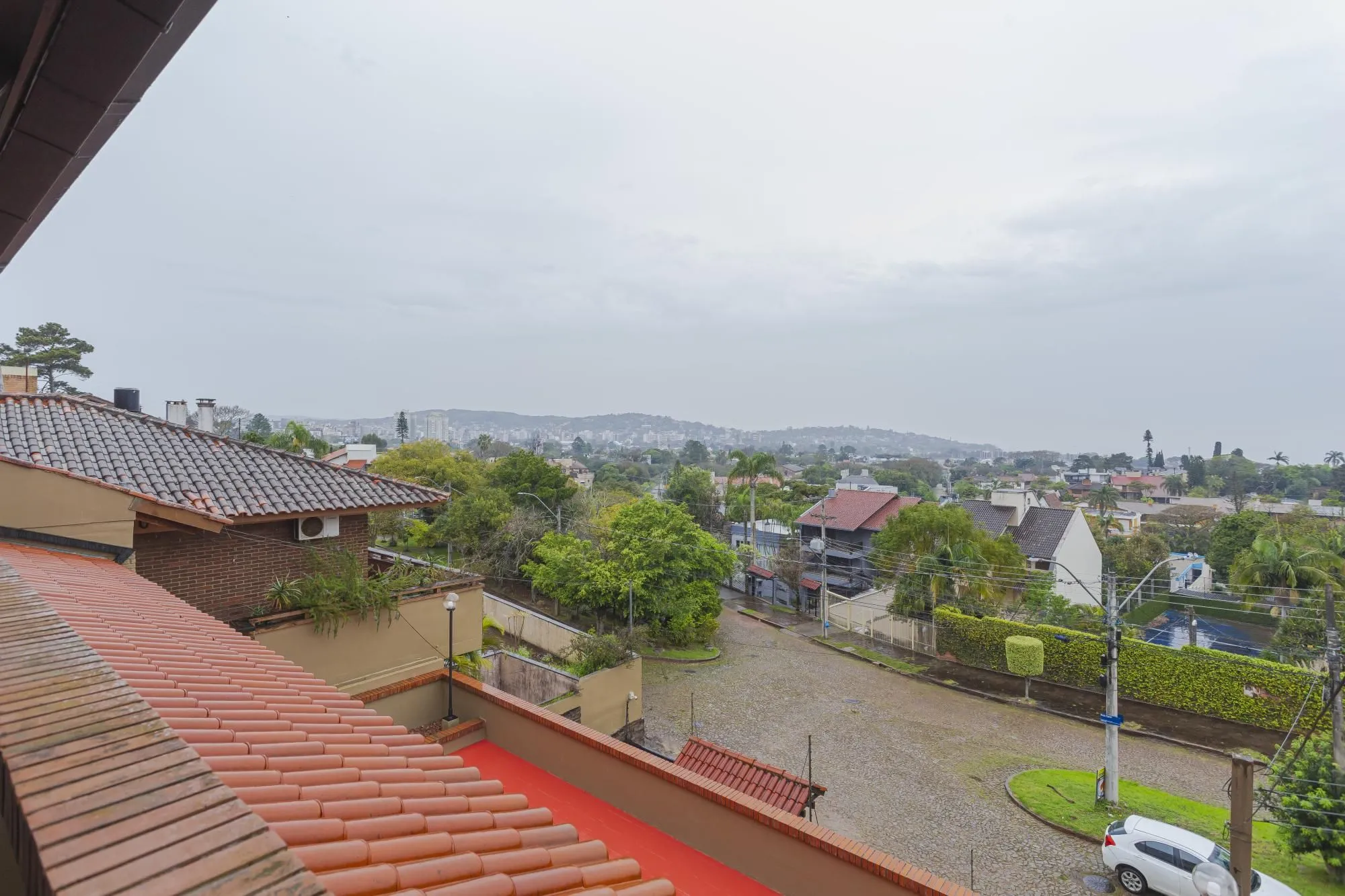 Imagem Casa semi-mobiliada na Vila Assunção com vista deslumbrante para o Guaíba e Veleiros do Sul
