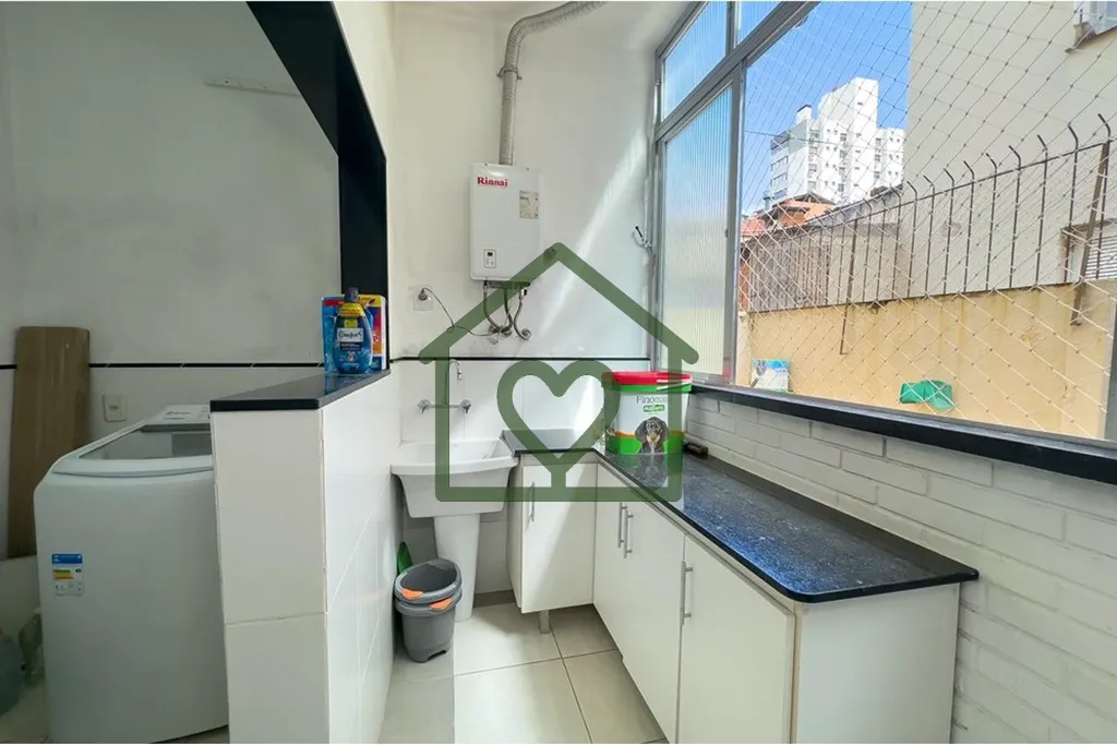 Imagem Apartamento com 2 pátios grandes em Petrópolis 
 
Este apartamento reformado fica no coração do ...