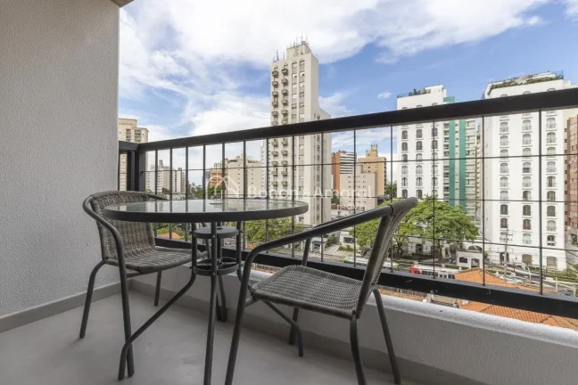 Imagem Lindo apartamento mobiliado e decorado no Cambuí, totalmente reformado. 1 quarto com armário e ban...