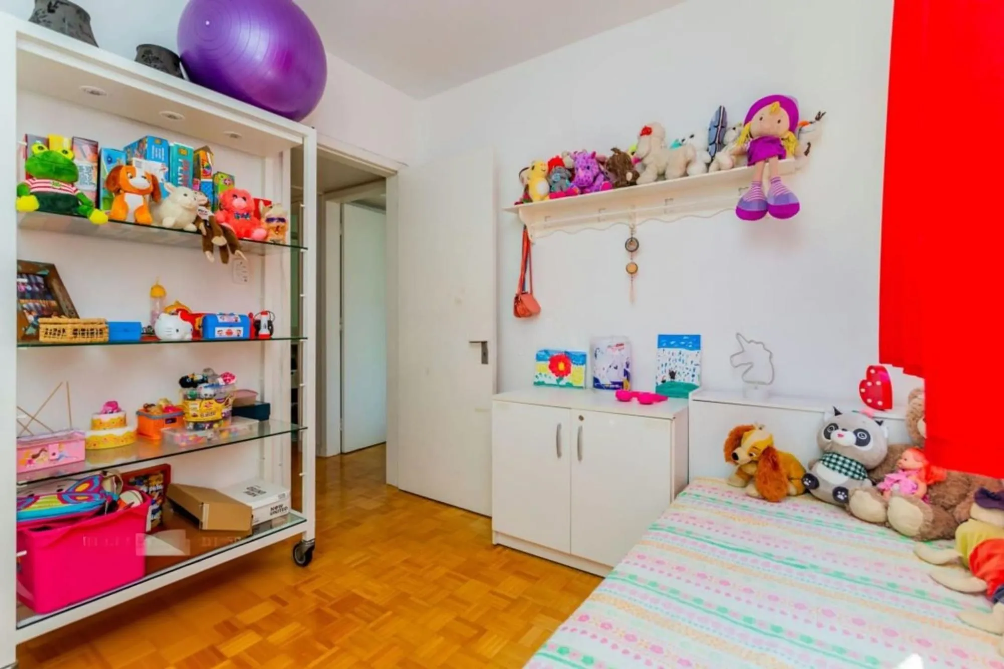 Imagem Apartamento de 3 dormitorios à venda em Higienópolis, Porto Alegre.