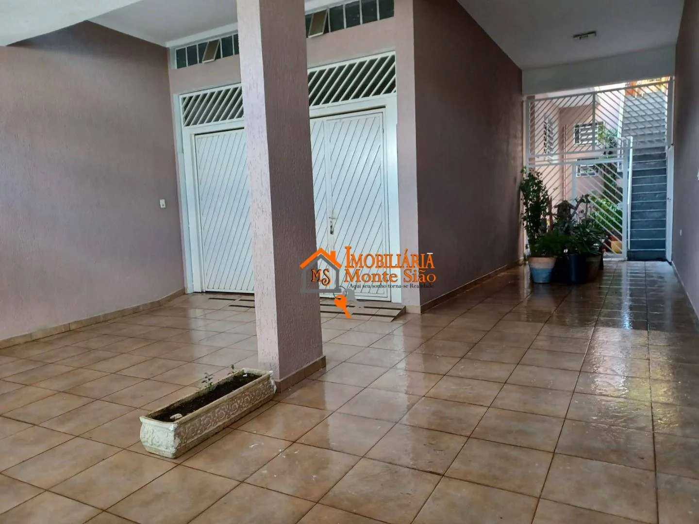 Imagem Sobrado com 3 dormitórios à venda, 220 m² por R$ 695.000,00 - Jardim Palmira - Guarulhos/SP
