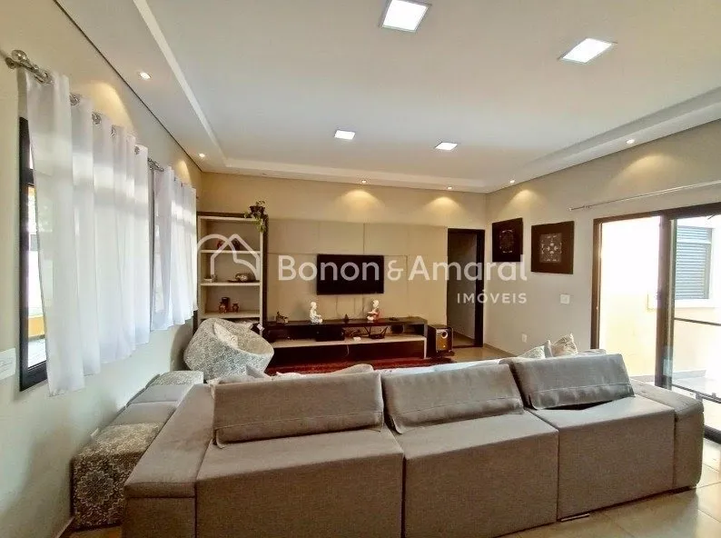 Imagem Casa de Campo à Venda - Condomínio Clube de Campo Valinhos/SP