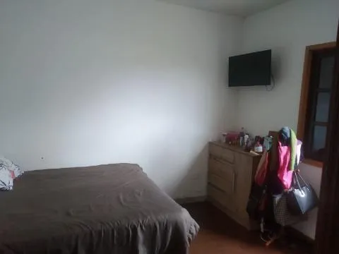 Imagem VENDA DE CHÁCARA NO ITAPETI, EM SANTA ISABEL/SP, 3.000m² com quarto, suíte, hidro, piscina, churrasqueira, forno a lenha, pomar e 8 vagas CONSULTE-NOS