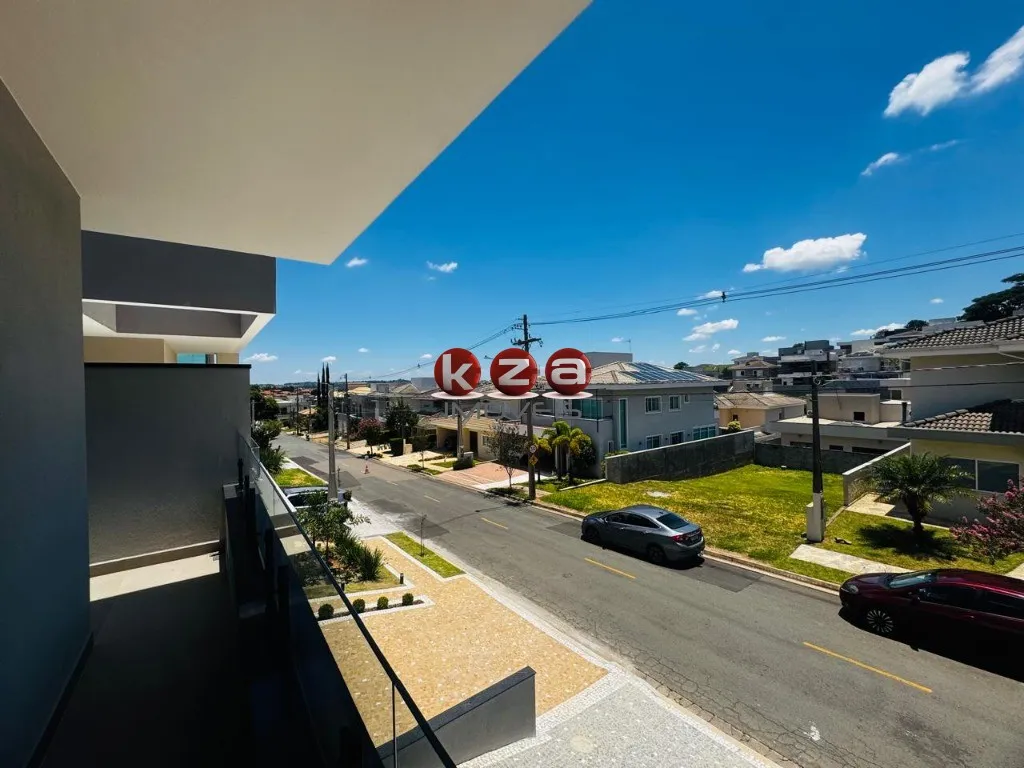 Imagem Casa de alto padrão a venda no Condomínio Portal do Jequitibá em Valinhos-SP: 4 quartos, 3 suítes, 4 vagas de garagem, 244m² de área.