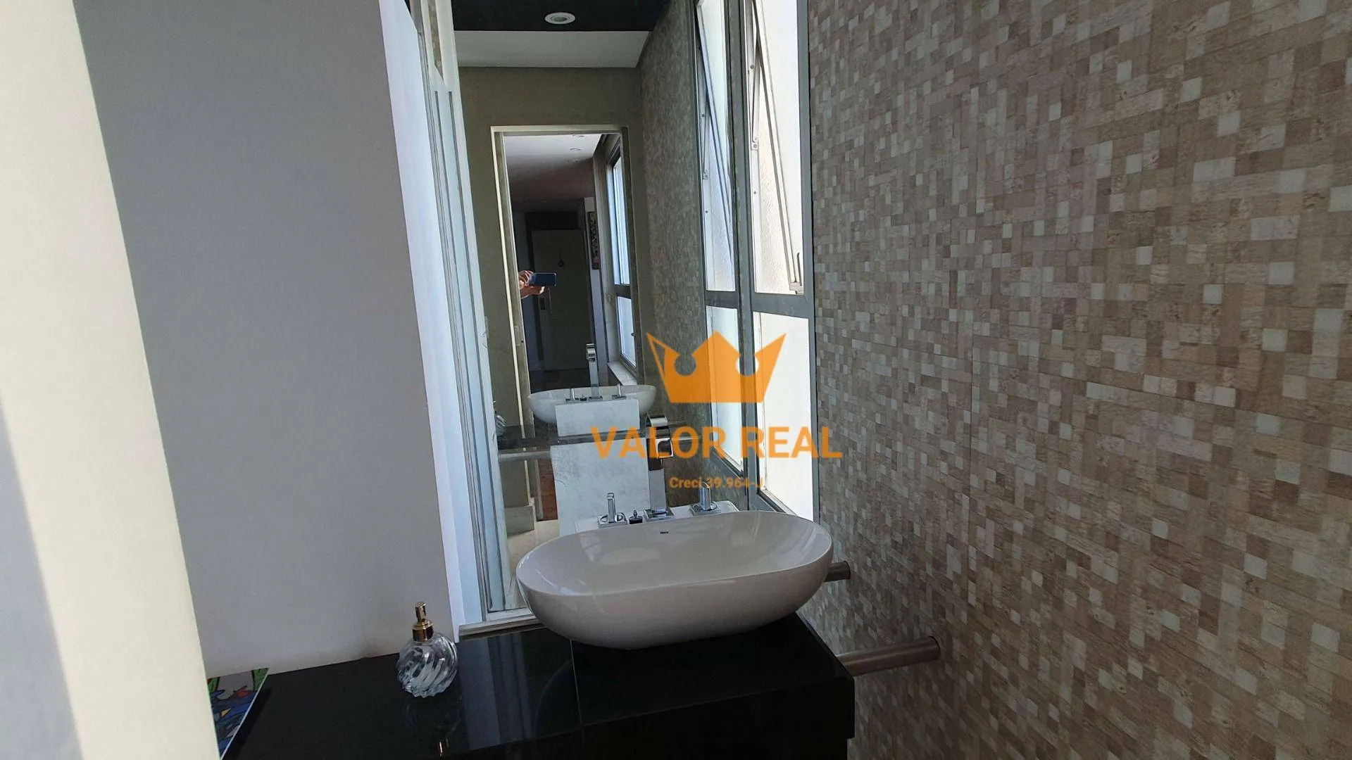 Imagem Apartamento 271 m2, 3 Dorm, 1 Suite, R$ 1.270 mil. Oportunidade. 14o. andar, vista panorâmica. Aceita Financto.