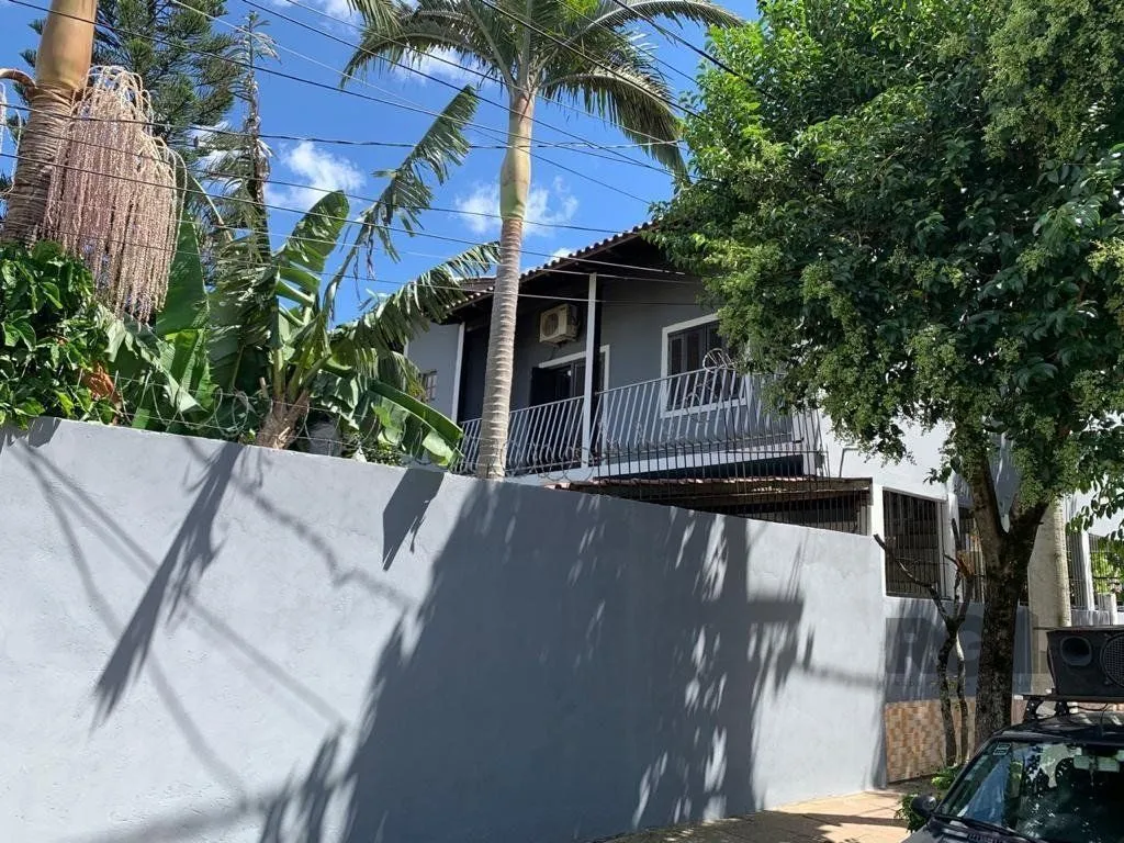 Imagem Casa de 200m², bairro Sarandi