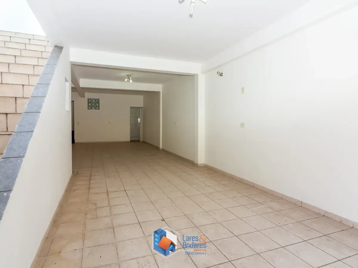 Imagem Sobrado para venda em Vila Iório com 2 quartos, 150m²