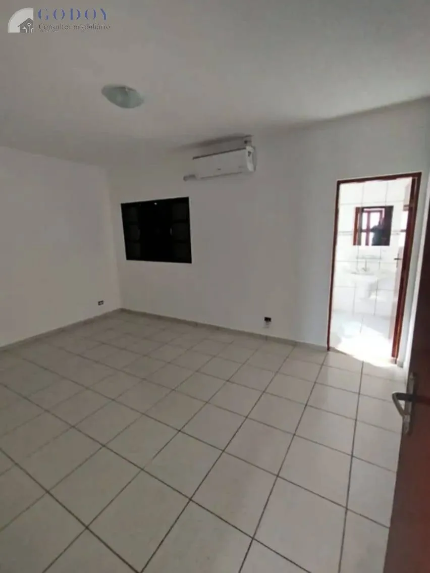 Imagem Sobrado à venda - Completo, Reformado e Pronto para Morar!