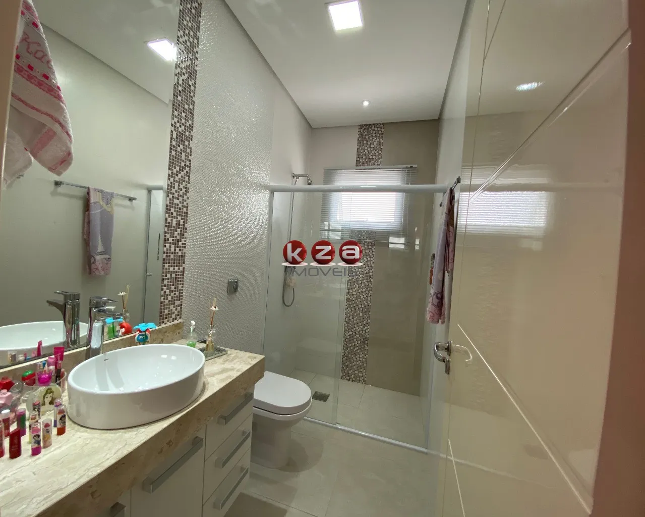Imagem Casa de Alto Padrão com 3 Suítes, Espaço Gourmet e Piscina Aquecida no Portal do Jequitibá ? Valinhos