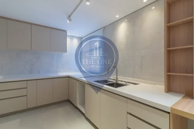 Imagem Luxuoso apartamento à venda em São Paulo-SP, na Vila Isa: 4 quartos, 4 suítes, 2 salas, 6 banheiros, 3 vagas de garagem, 420m².