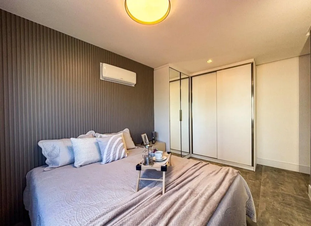 Imagem Apartamento à venda em Torres, Predial, com 3 quartos, 236m2