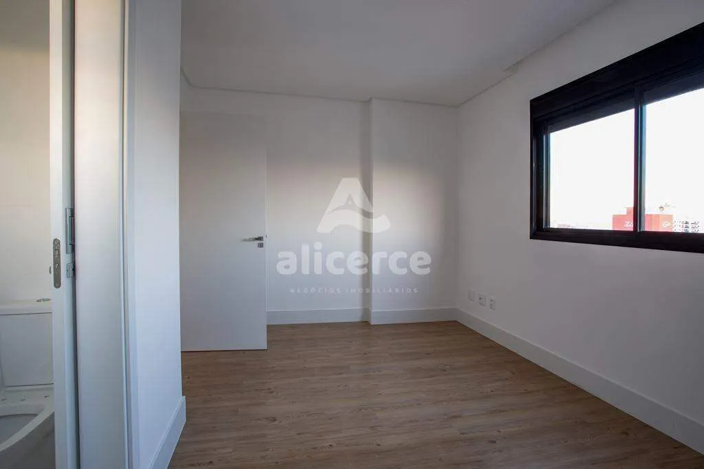 Imagem Apartamento à venda com 2 quartos 1 suíte, 72,05m² em Kobrasol São José