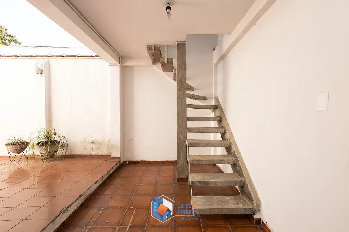 Imagem Sobrado para venda em Vila Palmeiras com 3 quartos, sendo 1 suíte, 164m²