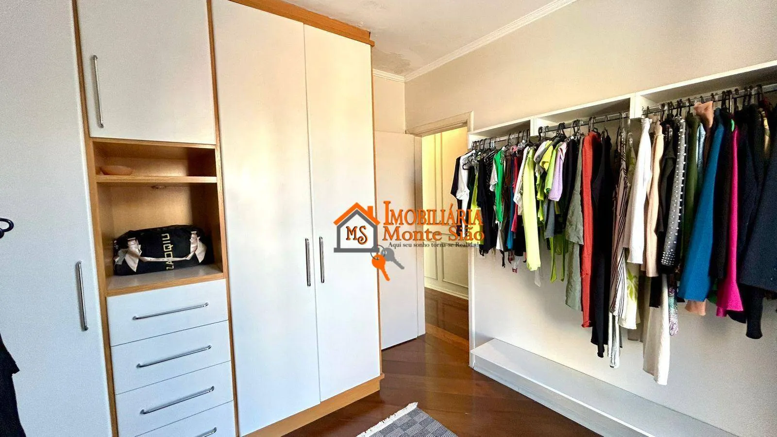 Imagem Sobrado à venda, 190 m² por R$ 1.390.000,00 - Vila Augusta - Guarulhos/SP