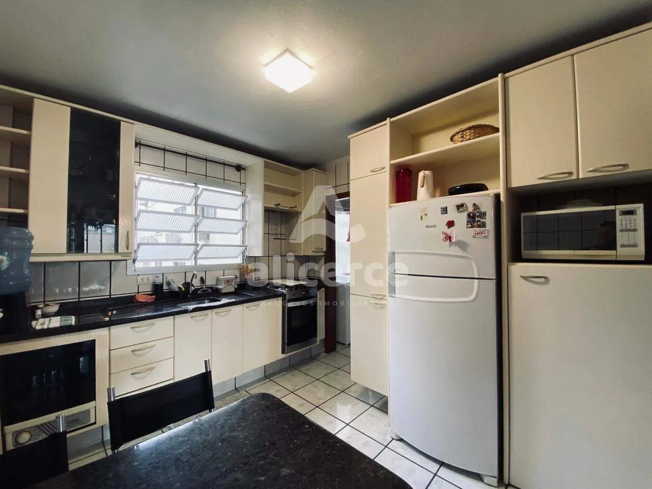 Imagem Apartamento à venda com 3 quartos 1 suíte, 85m² em Centro Florianópolis