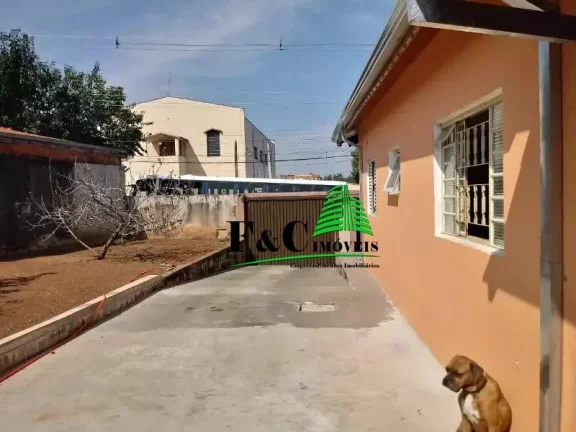 Imagem Casa para Venda em Limeira, Parque Residencial Aeroporto, 3 dormitórios, 2 banheiros, 9 vagas